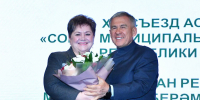 Вот они — наши передовики!   Раис Татарстана Рустам Минниханов наградил руководителей поселений Альметьевского района - Альметьевский район